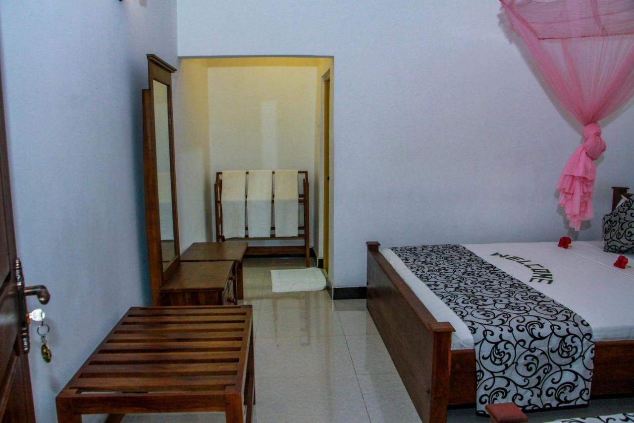 Nimsara Lodge Сигирия Екстериор снимка