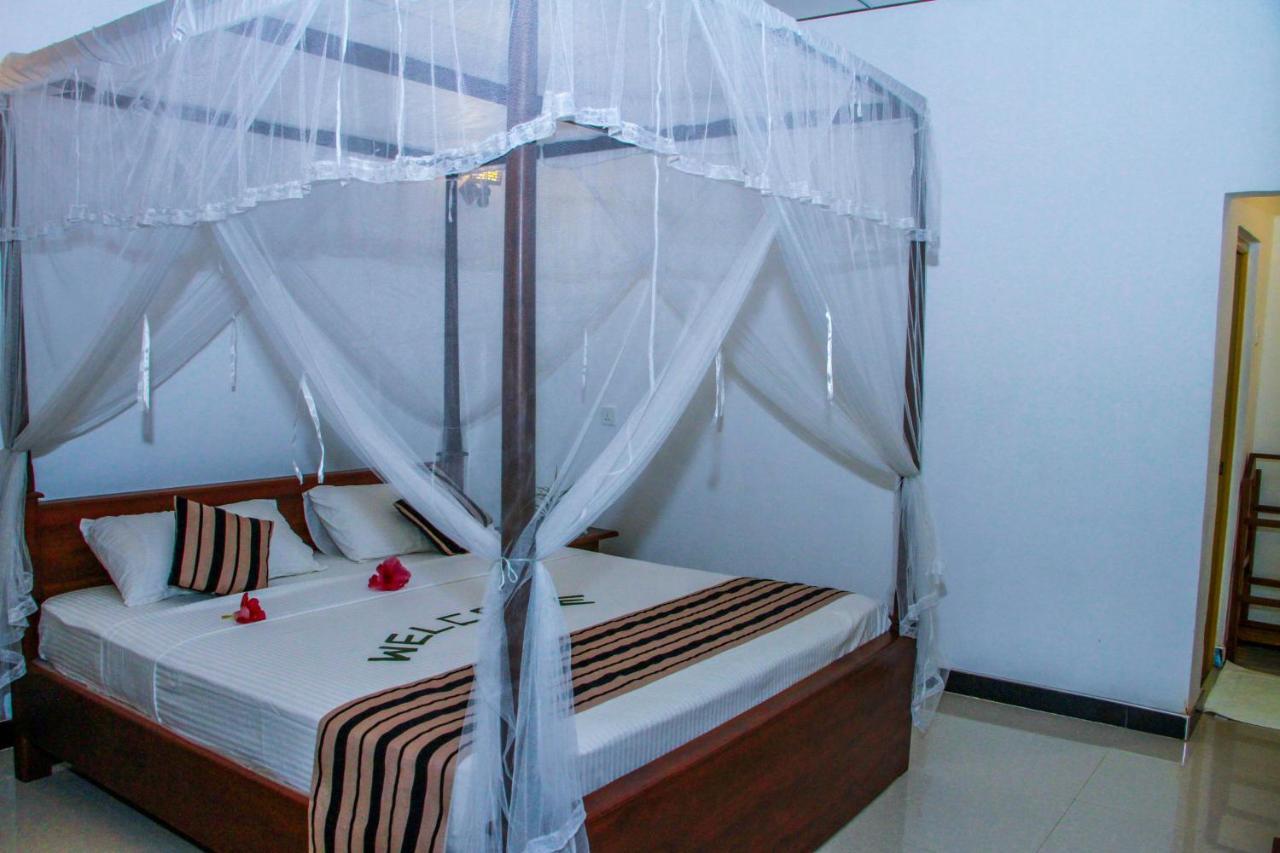 Nimsara Lodge Сигирия Екстериор снимка