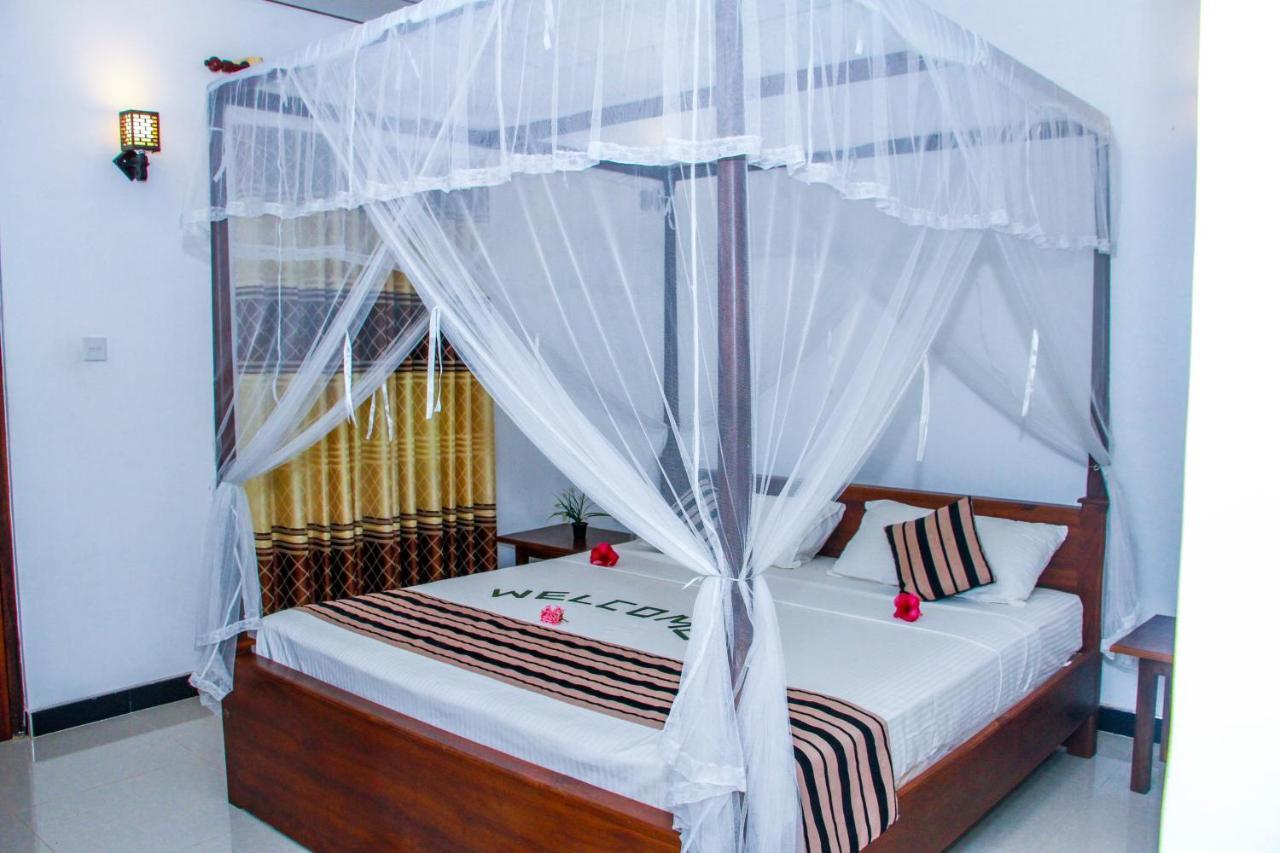Nimsara Lodge Сигирия Екстериор снимка